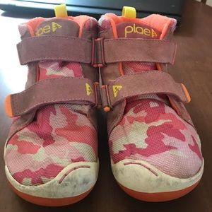 PLAE girls shoes.